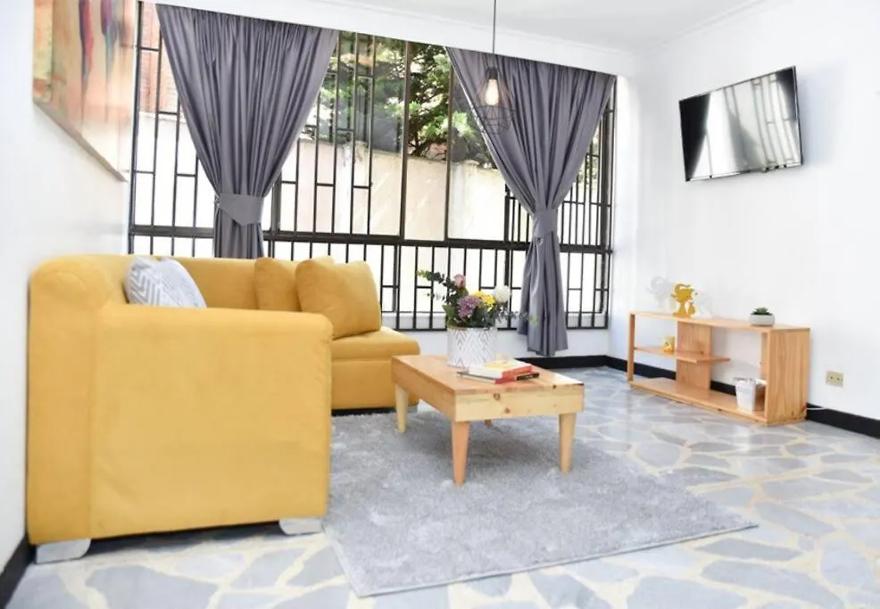Apartamento Ambiente Familiar 112 Medellin Colombia