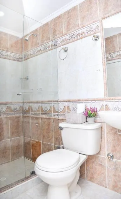Апартаменты Apartamento Ambiente Familiar 112 Медельин